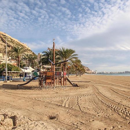 3 Bedroom Gorgeous Apartment In Alicante Bagian luar foto