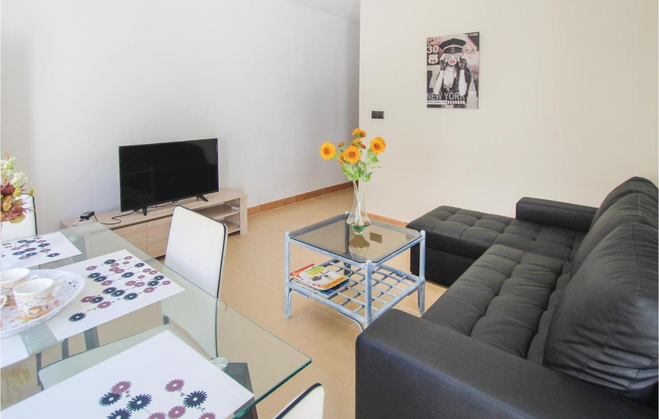 3 Bedroom Gorgeous Apartment In Alicante Bagian luar foto