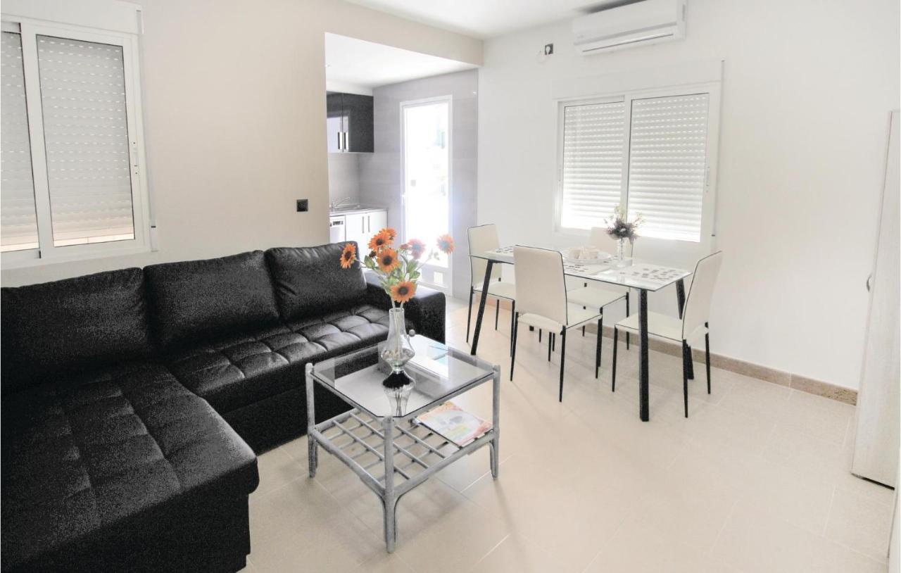 3 Bedroom Gorgeous Apartment In Alicante Bagian luar foto