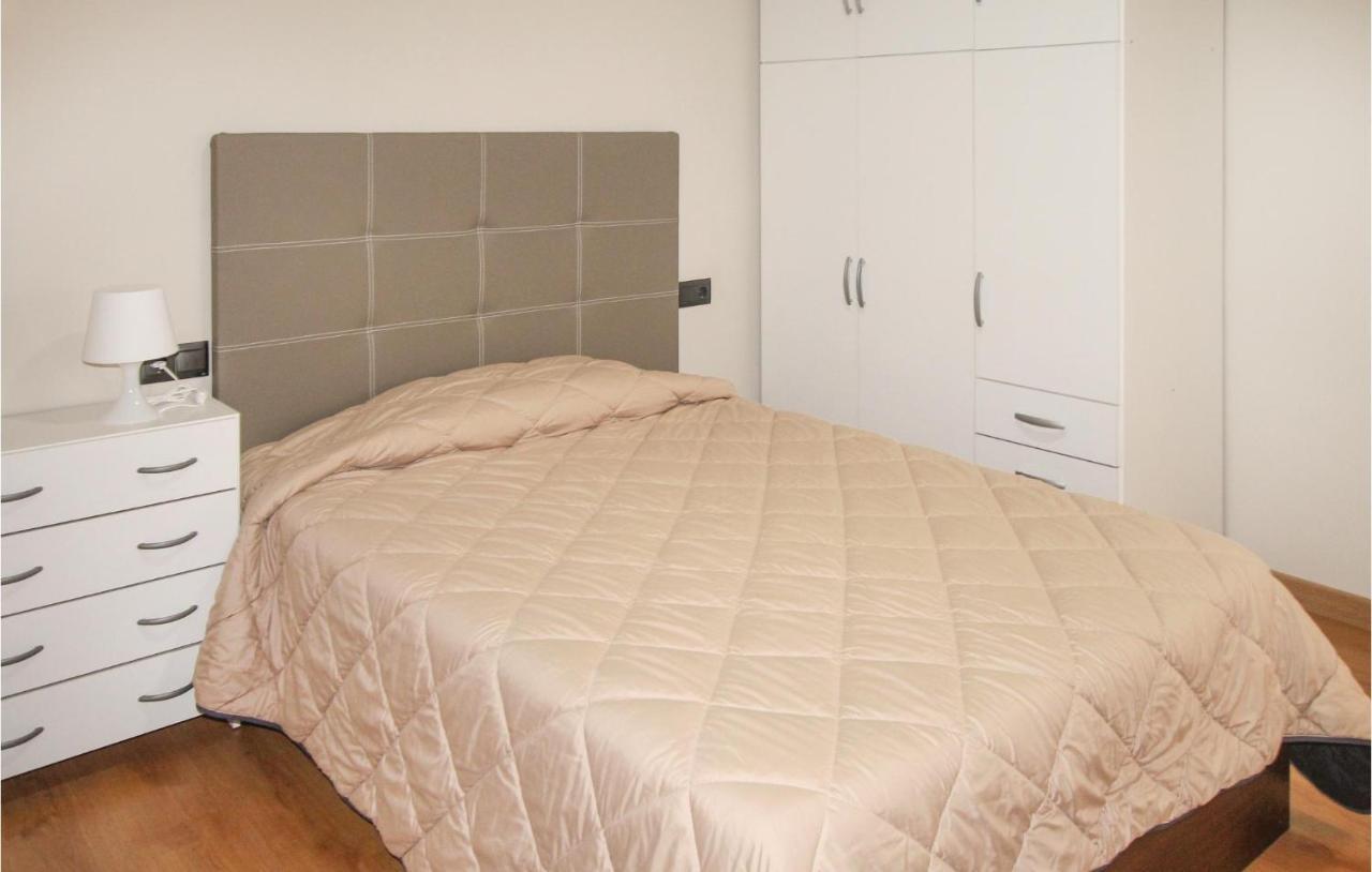 3 Bedroom Gorgeous Apartment In Alicante Bagian luar foto