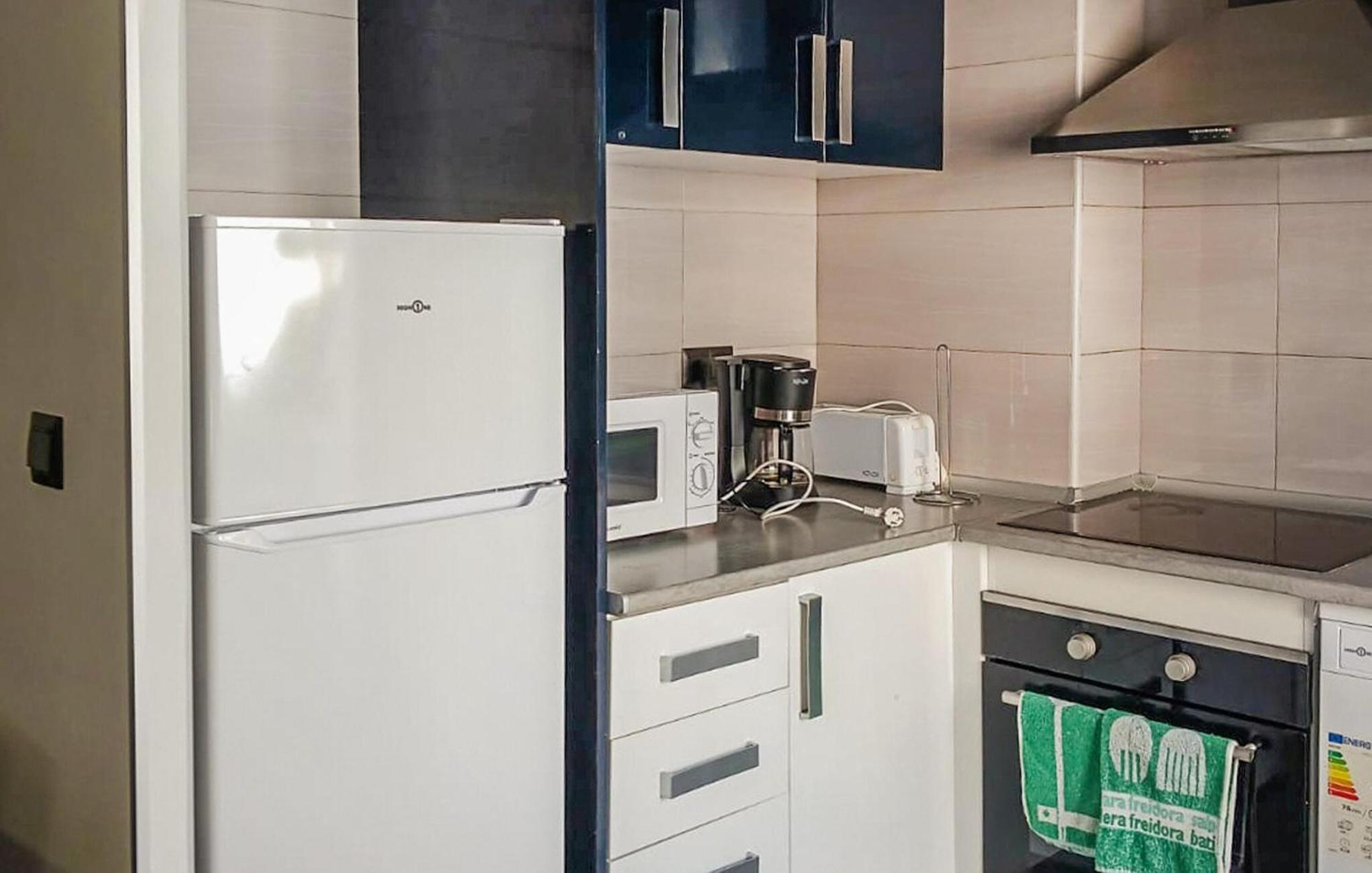 3 Bedroom Gorgeous Apartment In Alicante Bagian luar foto